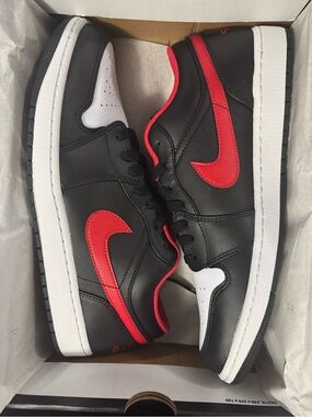 Air Jordan 1 Low Nike Size 13 New White Toe